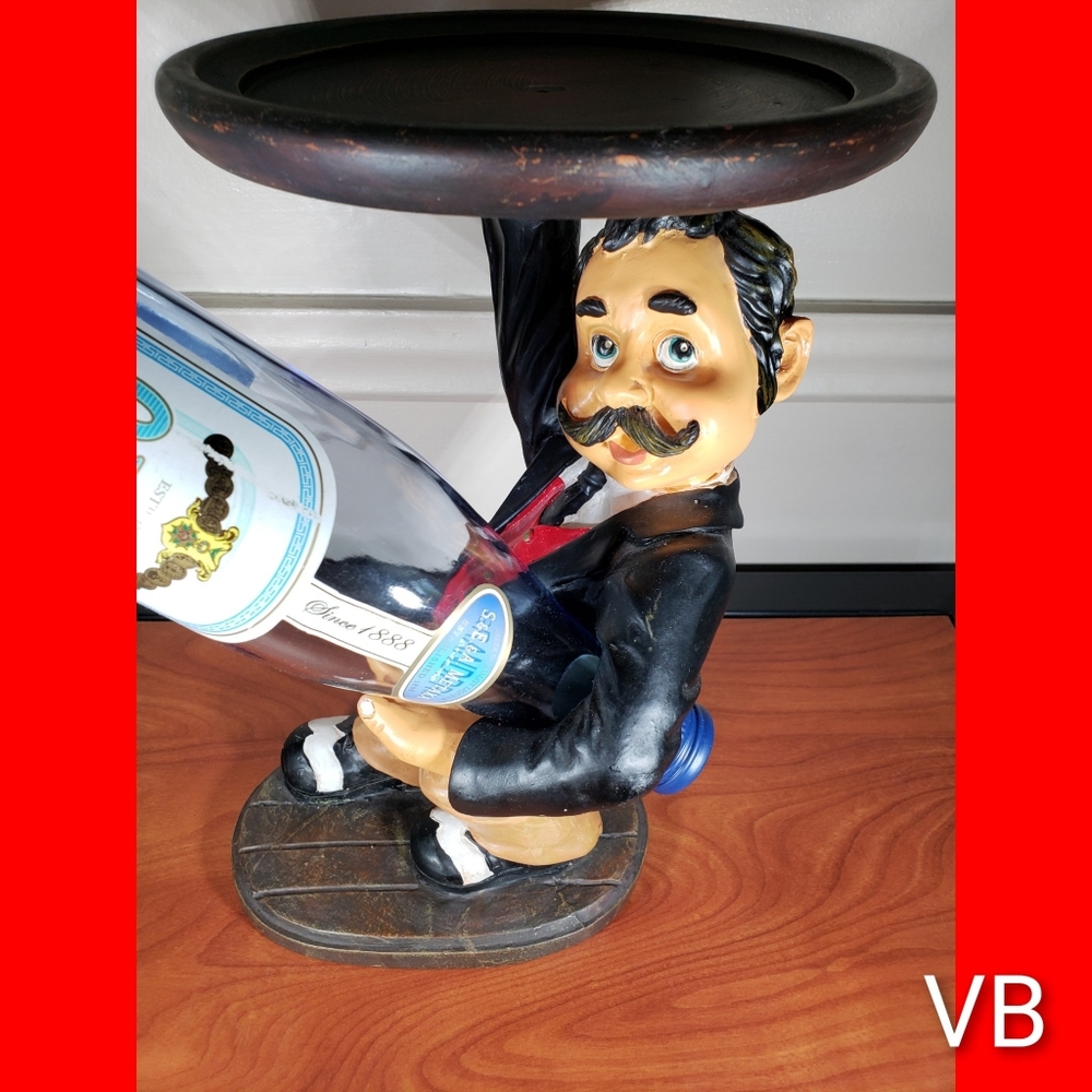 Butler Bottle Holder With Display Tray Figurine St